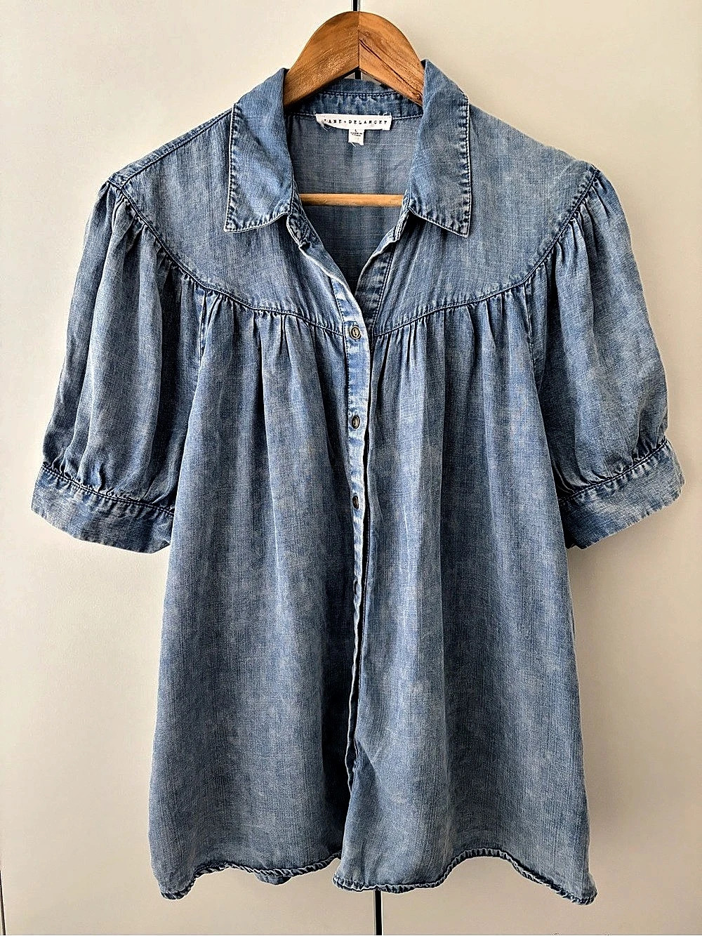 Jane + Delancey Denim Puff Sleeve Button Down in Blue Like New